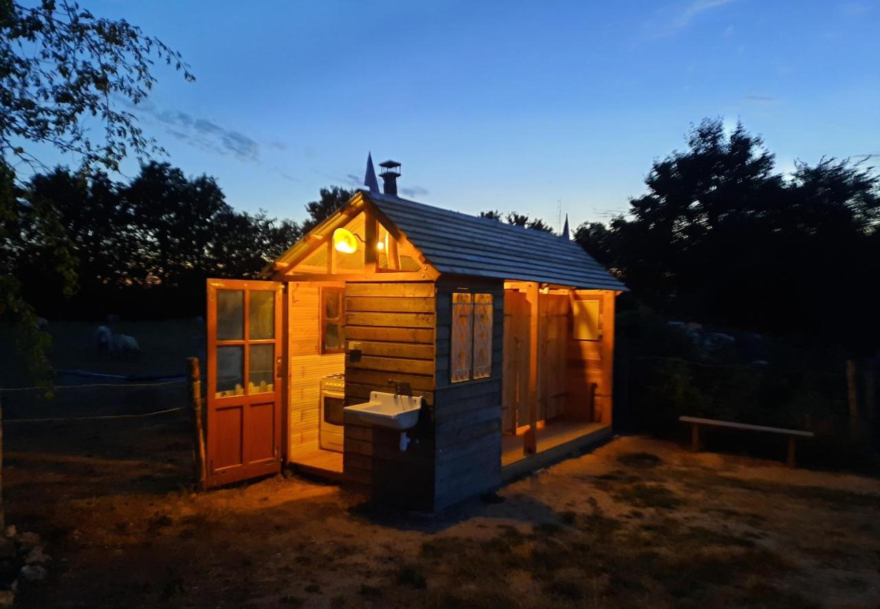 Country house Manoir Du Bois Joly - Roulotte Vintage *